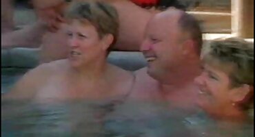 sex thái lan hay Trói một cô gái sex vip với bím tóc và fucked. Mẹ kiếp trong đít.