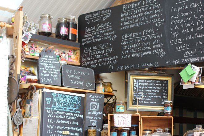 Whichford Pottery The Straw Kitchen