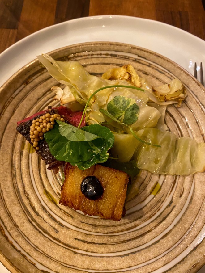 ex-dairy sirloin Oxheart restaurant Long Compton